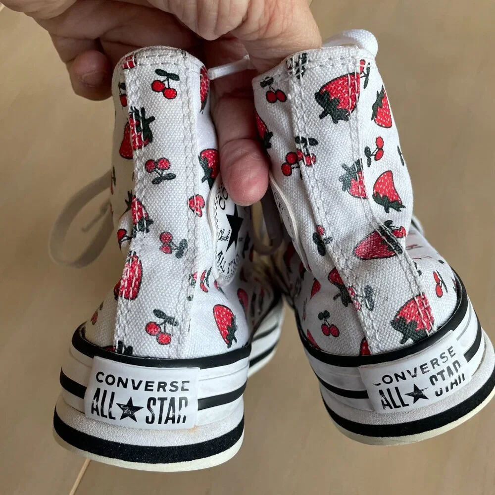 Converse‎ Chuck Taylor All Star Lift Hi Sneakers, White & Red Strawberry - Sz 13